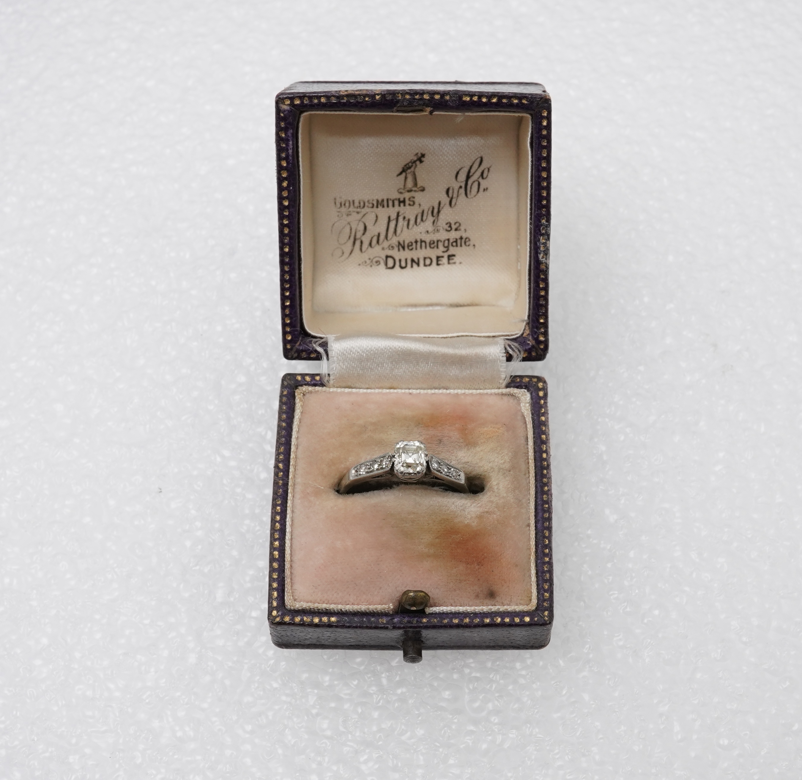 A diamond ring, 1920s